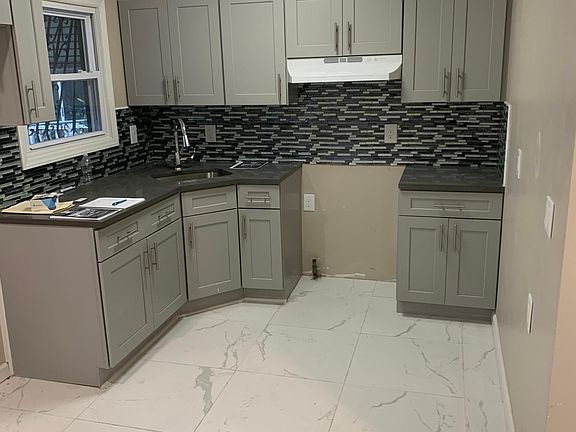 2nd image of 1166 Jackson Ave