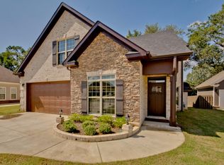 2602 Mountain Stream Way SE, Owens Cross Roads, AL 35763