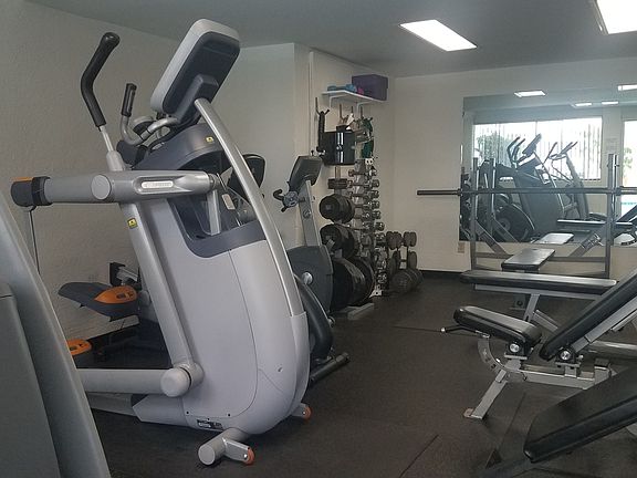 5th image of 8568 Burton Way APT 207
