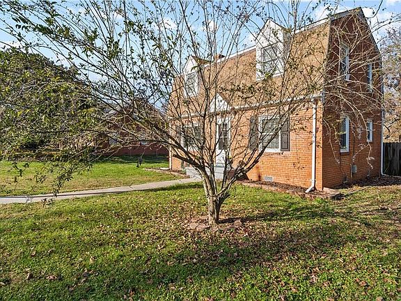 4th image of 7267 Grace Ln