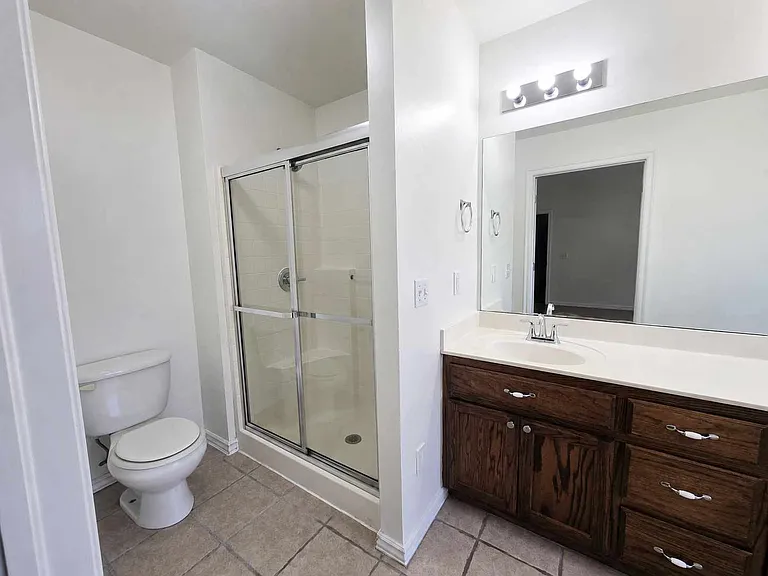 16001 Korie Dr — Photo 13