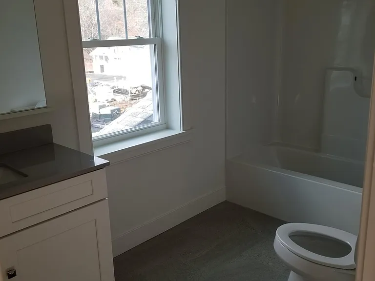 95 Barrett St #33 — Photo 4