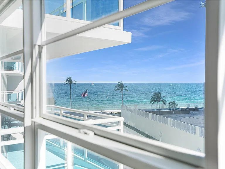 3430 Galt Ocean Dr #410 — Photo 29