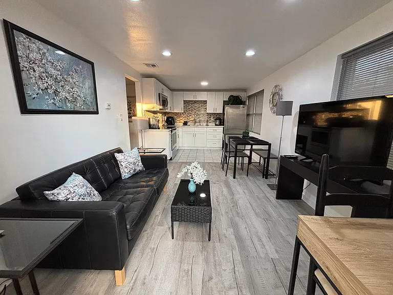 2410 E 148th Ave #B — Photo 6
