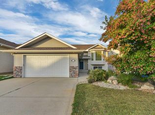 50 W Langford Cres, Red Deer, AB T4R2X1