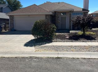 10404 Heron Rd SW, Albuquerque, NM 87121