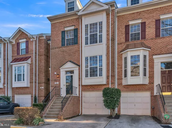 32 Dawn View Ct, Silver Spring, MD 20904