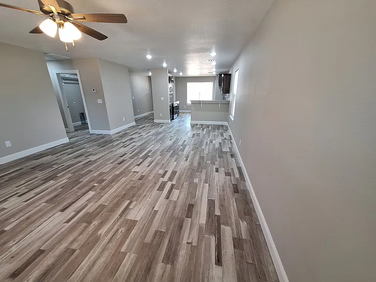 2111 S Connor Ave — Photo 5