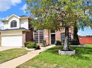 5709 Ridgeview Dr, Haltom City, TX 76137
