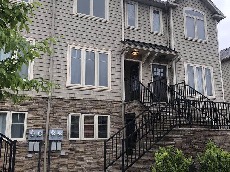 1st image of 135 Elson St