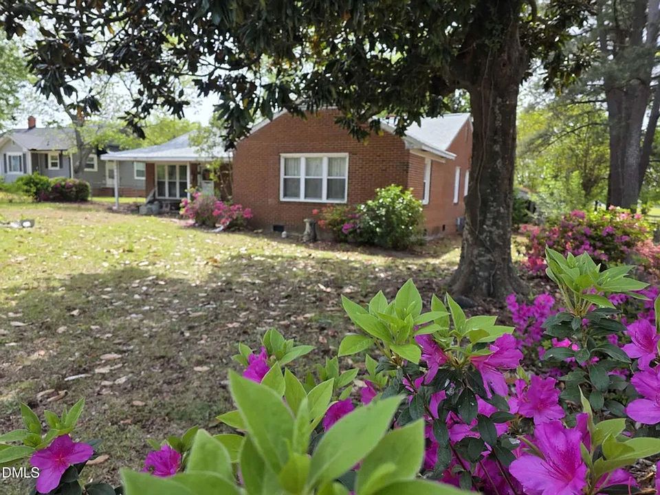 1st image of 1305 Erwin Rd