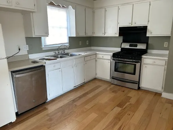 61 Cooper St, Charleston, SC