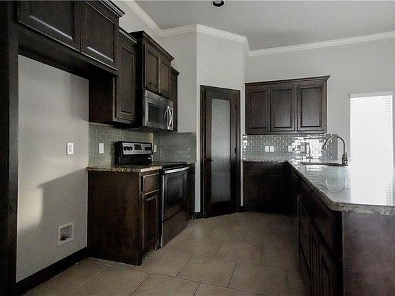 4th image of 5108 NW 17th St