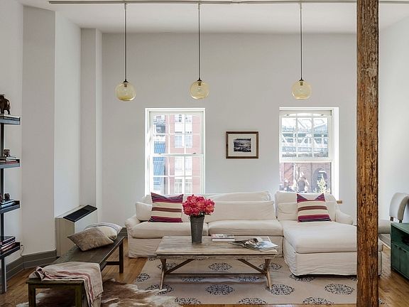 3rd image of 81 Washington St APT 5A
