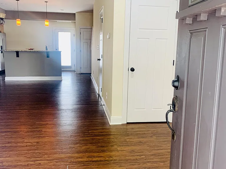 104 Capital St — Photo 7