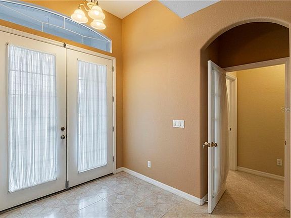 5th image of 2777 Cerullo St