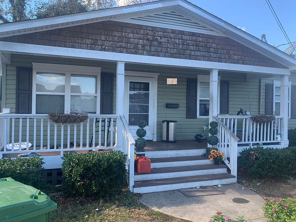 2nd image of 621 N 10th St