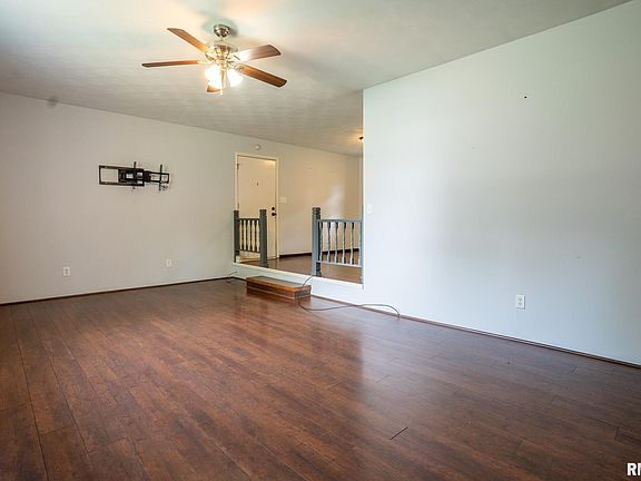 4th image of 2430 Westchester Blvd
