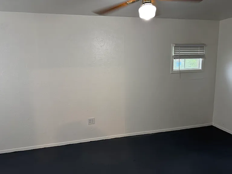 7911 Airlift Ave — Photo 15