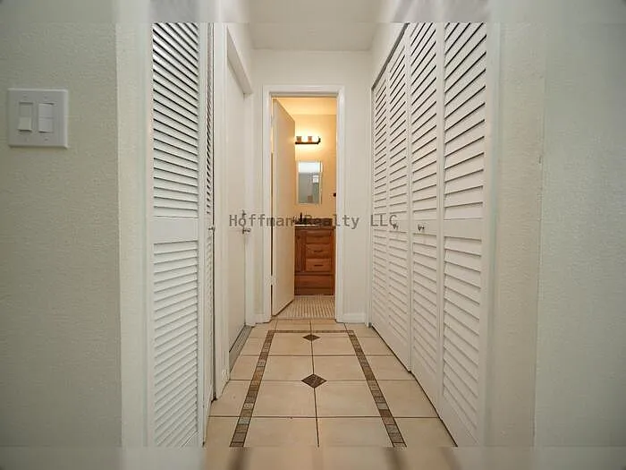 7605 Glades Ct — Photo 15
