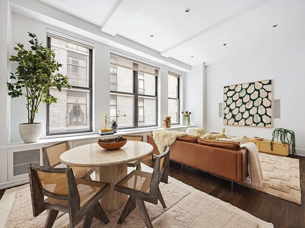 260 Park Ave S APT 4E, New York, NY 10010