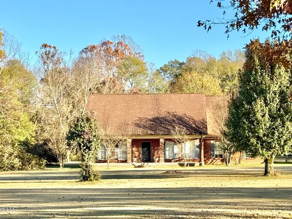 2425 Perry Rd, Grenada, MS 38901