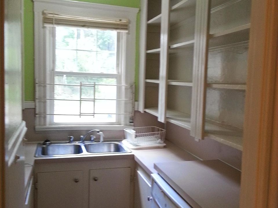 1st image of 61 Halsey St #1