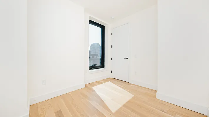 Rented by Nooklyn NYC LLC | media 17
