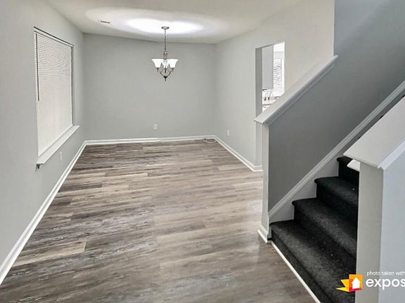 3rd image of 2413 Whetstone Ln