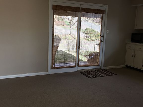 Kitchen-Eat-in and Covered Patio
