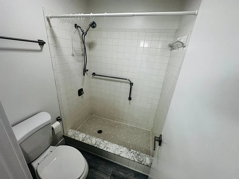 3005 Wainwright Ct — Photo 7