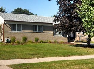 11725 Danforth Dr, Sterling Heights, MI 48312