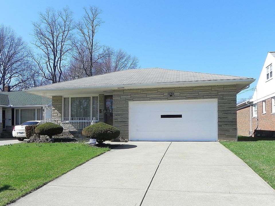 1st image of 23871 Effingham Blvd