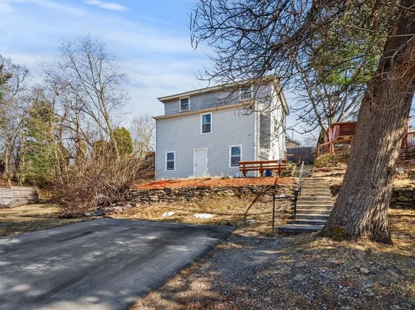 3-3B Greencourt St, Worcester, MA 01604