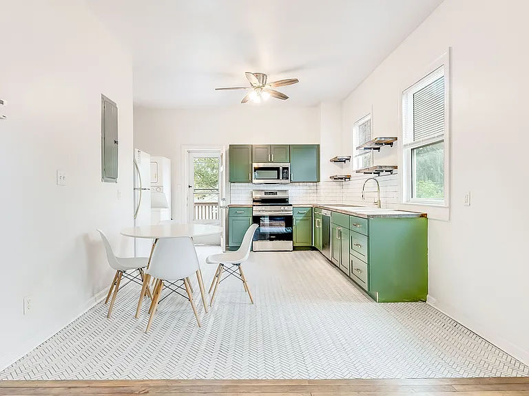 1113 E Park Ave #B — Photo 20