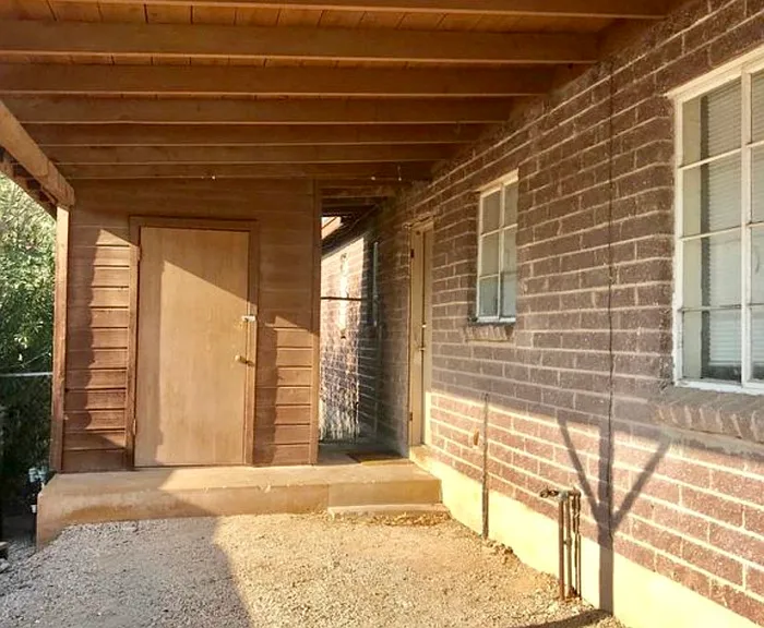 839 E Waverly St #1 — Photo 3