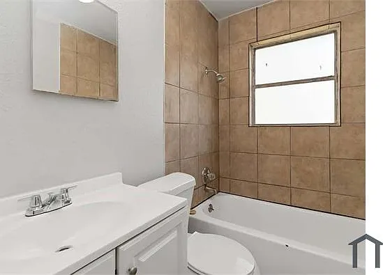 3 bed, $1,525 — Photo 4