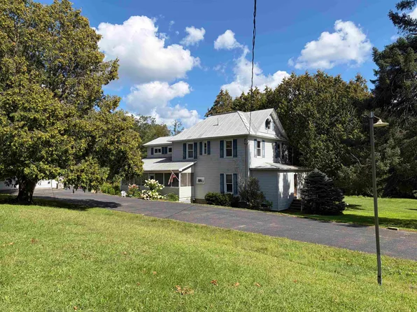 1304 S Hammond Rd, Hammond, NY 13646