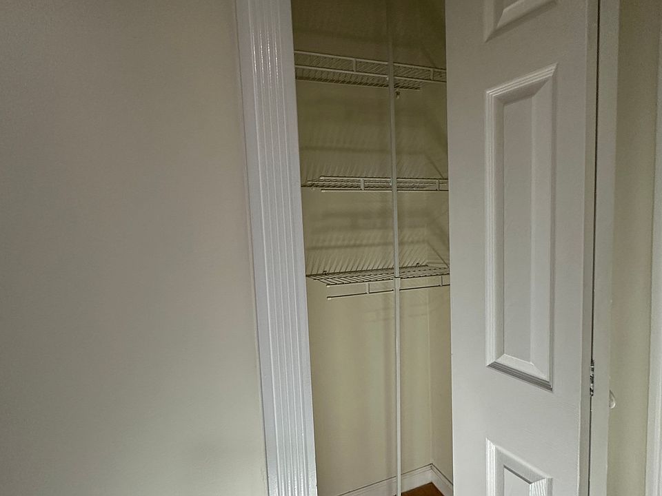 Bedroom 1 Closet 1