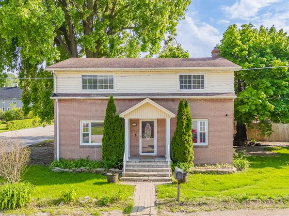 121 Lakeview Ave, Waukegan, IL 60085