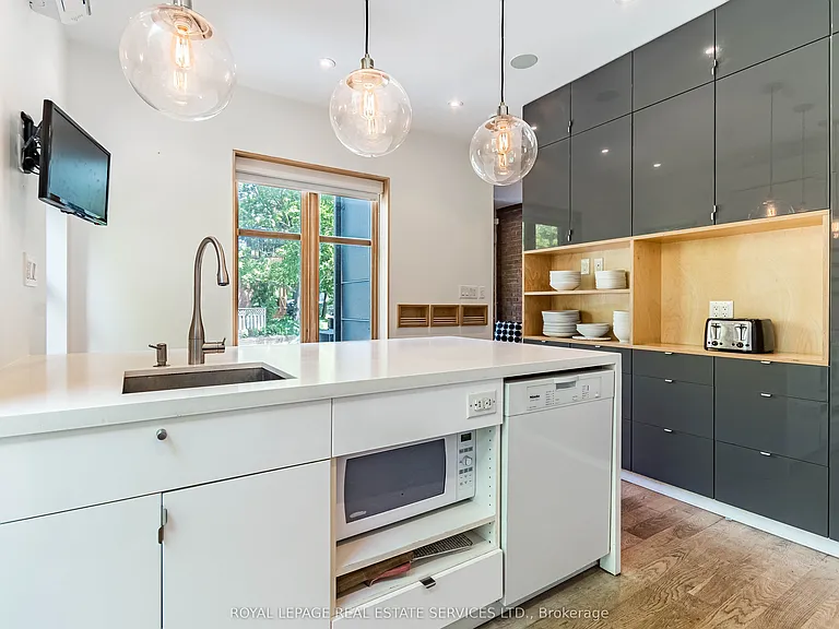 241 Garden Ave — Photo 13