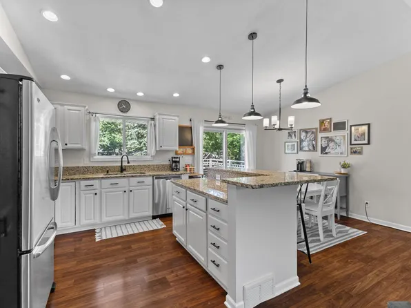 2449 Pearson Pkwy, Brooklyn Park, MN 55444