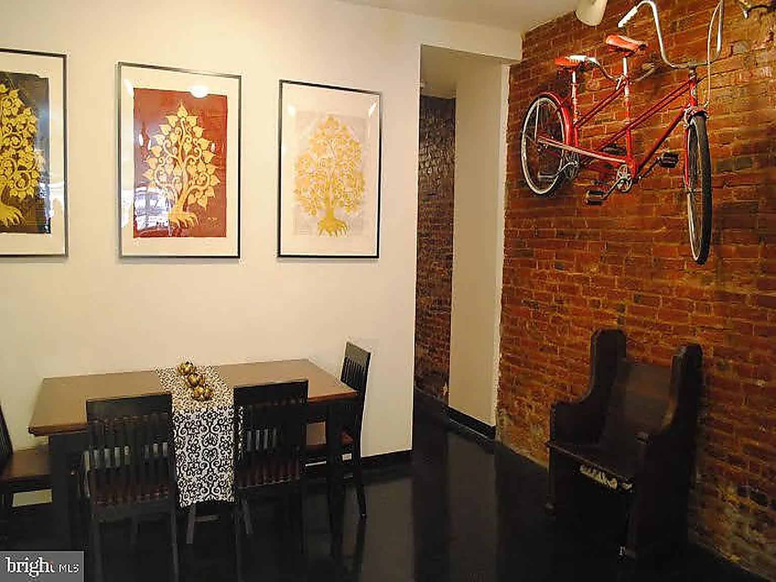 1 bed, 1100 sqft, $1,800 — Photo 3