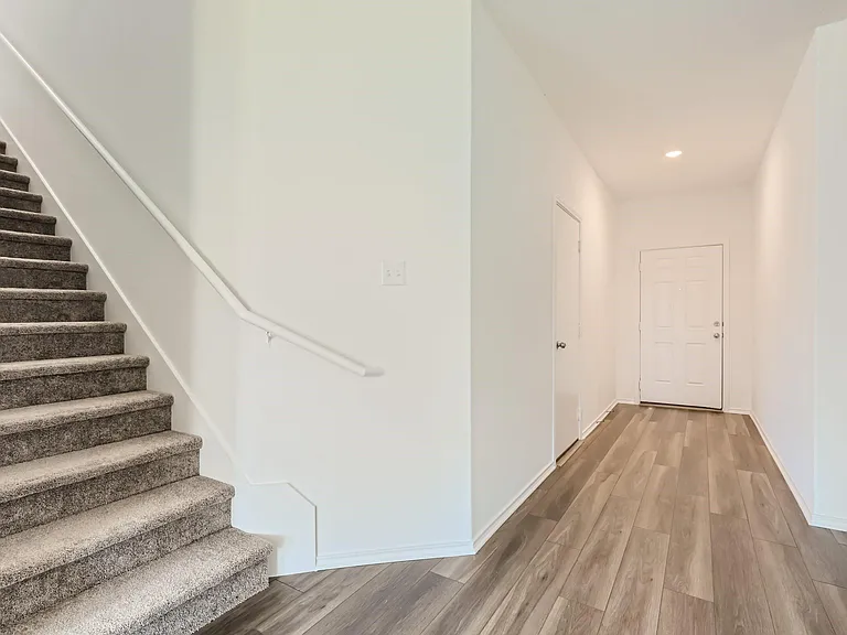 1608 Holly Lake Dr — Photo 26