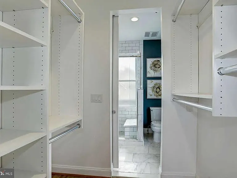 1732 N Veitch St — Photo 19