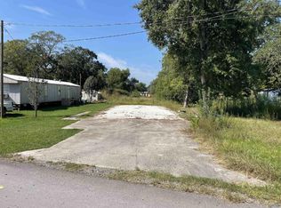 1605 Hickory St, Patterson, LA 70392