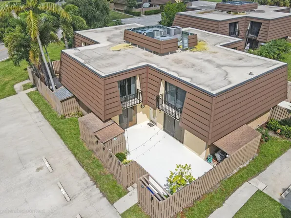 202 2nd Court, Palm Beach Gardens, FL 33410