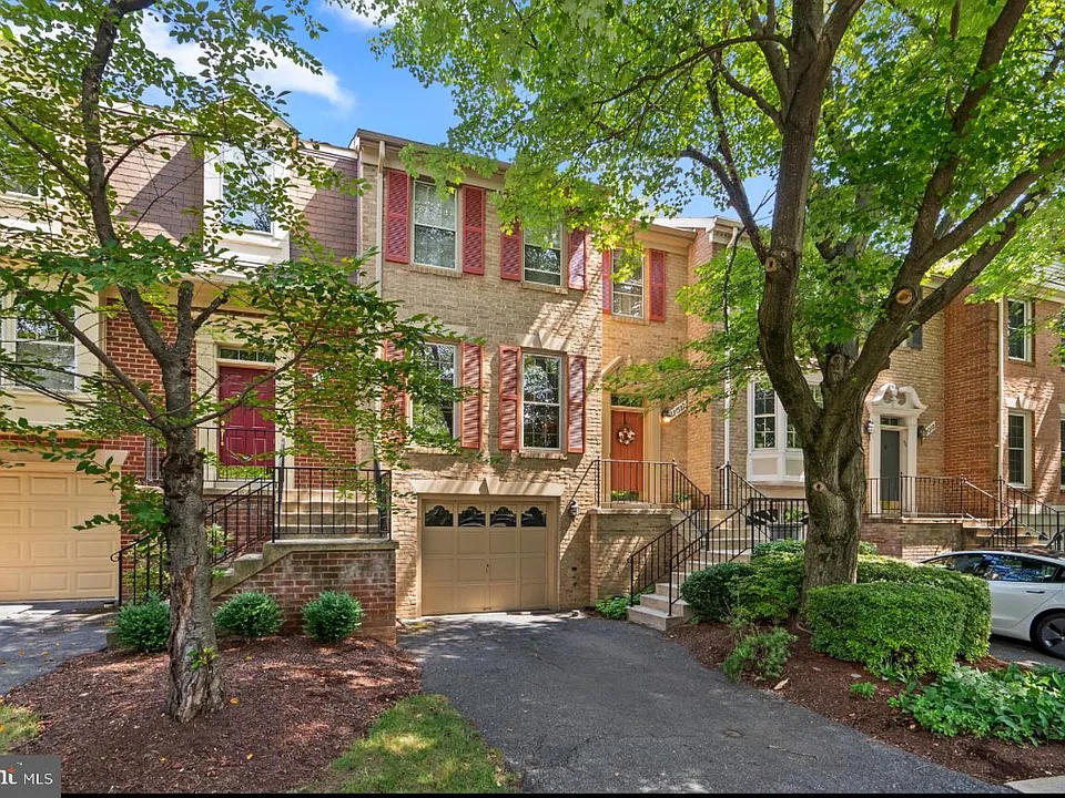 11017 Cedarwood Dr