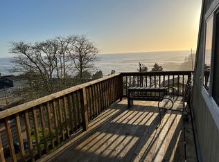 255 NE Bensell Ave #3, Depoe Bay, OR 97341