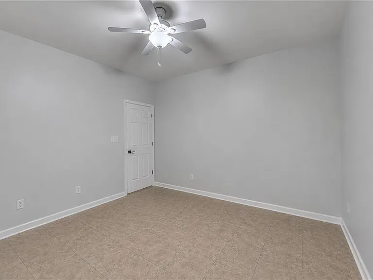 3977 Howell Park Rd — Photo 5